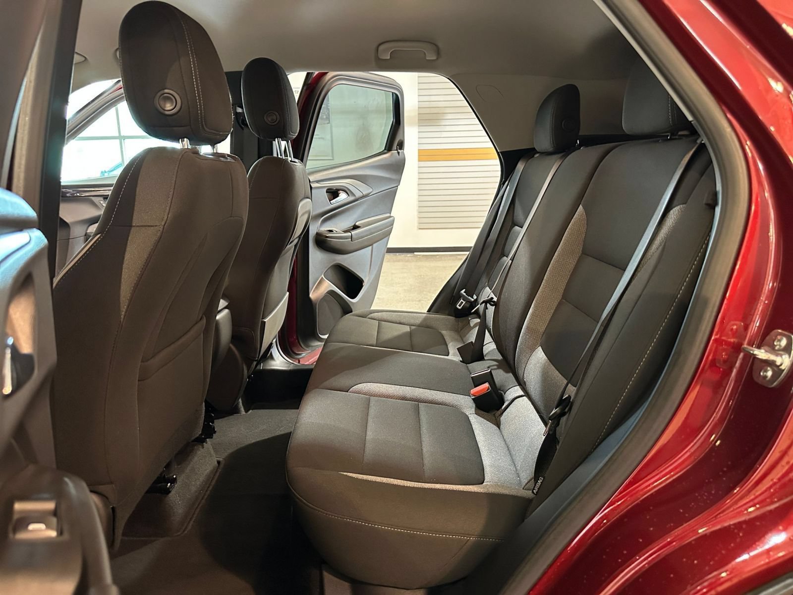 Used 2025 Chevrolet TrailBlazer LT FWD image 24