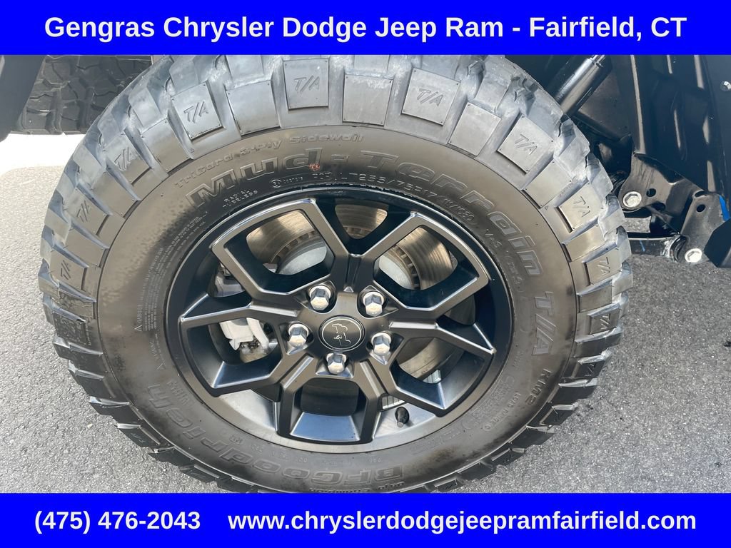 Certified 2025 Jeep Gladiator Sport AWD/4WD image 22