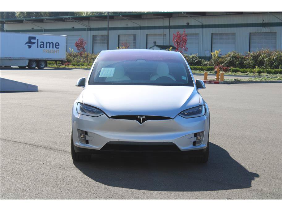 Used 2018 Tesla Model X 75D AWD/4WD image 5