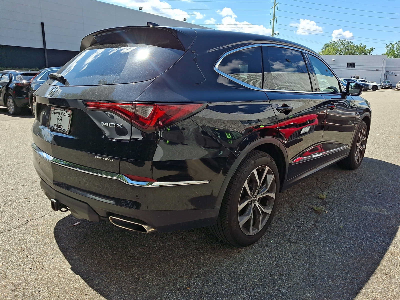 Used 2024 Acura MDX w/ Technology Package AWD/4WD image 4