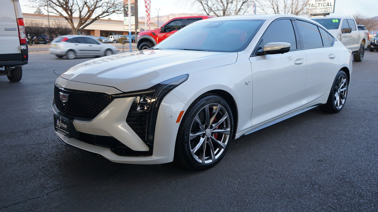 Used 2025 Cadillac CT5 Sport image 9