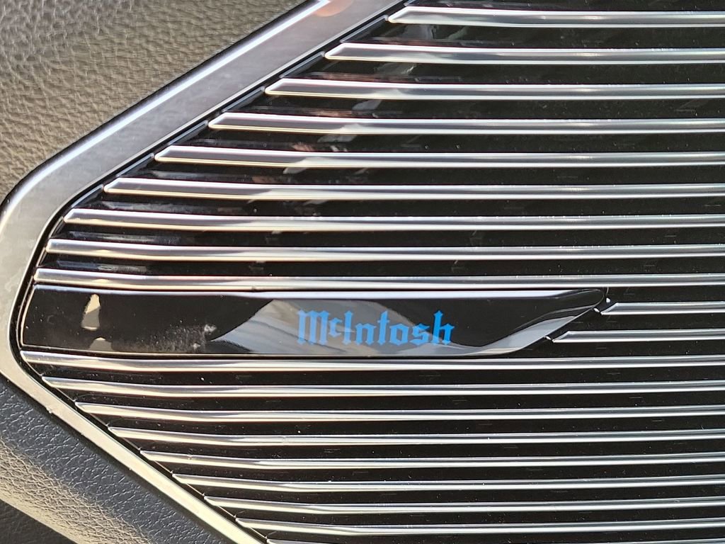 Used 2023 Jeep Grand Cherokee Overland image 25