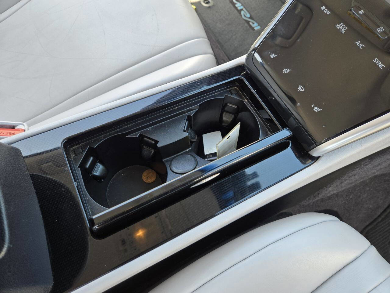 Used 2018 Toyota Mirai image 39