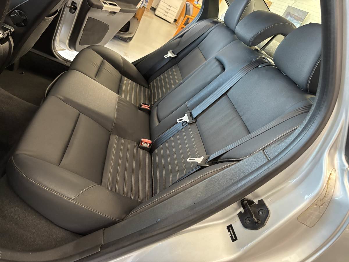Used 2010 Volvo S40 2.4i FWD image 25