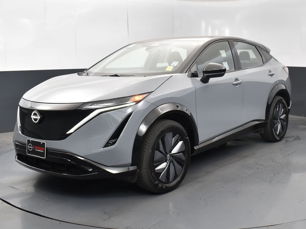Used 2023 Nissan Ariya AWD image 3