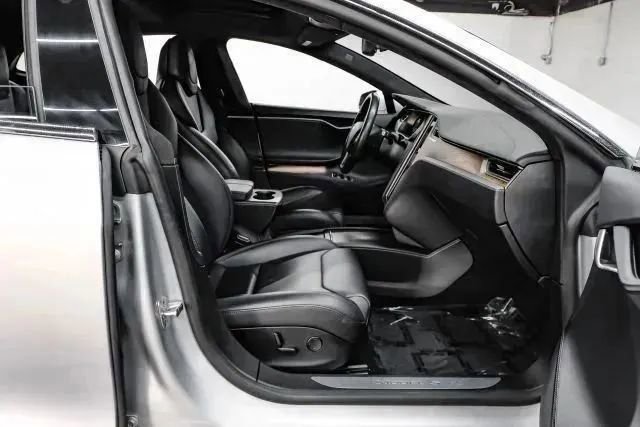 Used 2018 Tesla Model S 75D image 38