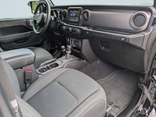 Used 2022 Jeep Wrangler Sport AWD/4WD image 16