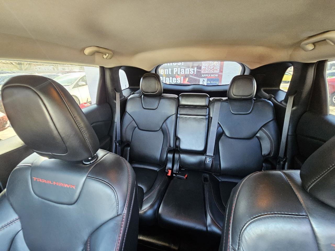 Used 2016 Jeep Cherokee Trailhawk w/ Comfort/Convenience Group image 18