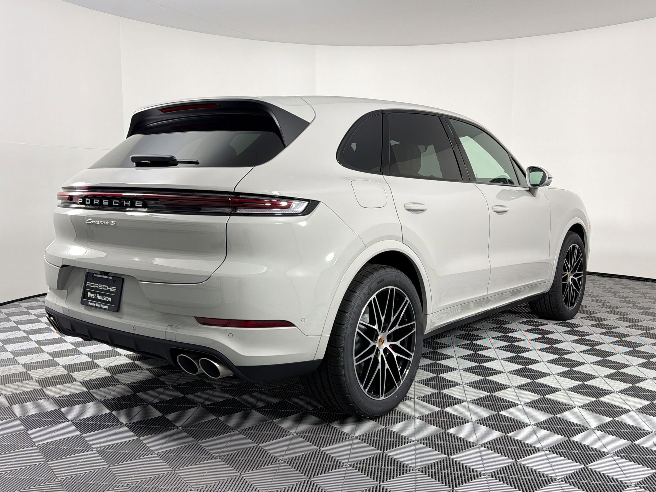 New 2026 Porsche Cayenne S AWD/4WD image 9