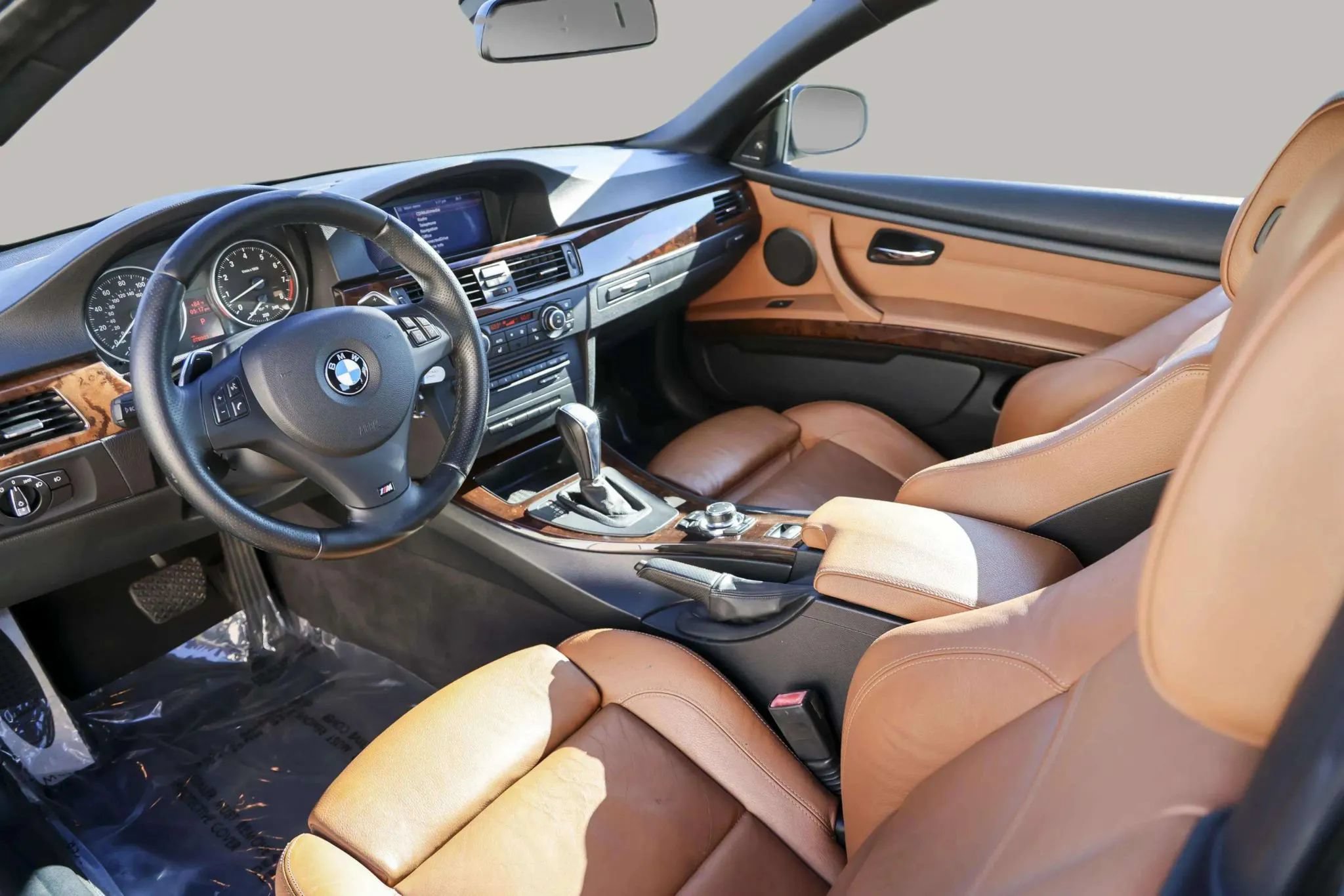Used 2012 BMW 335i Convertible RWD image 15