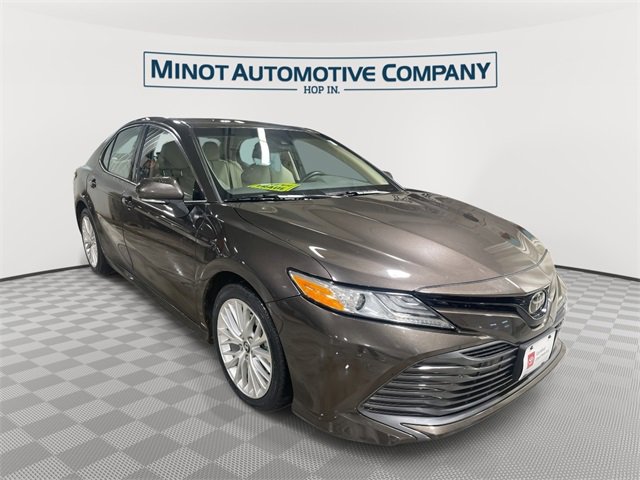 Used 2018 Toyota Camry XLE image 1