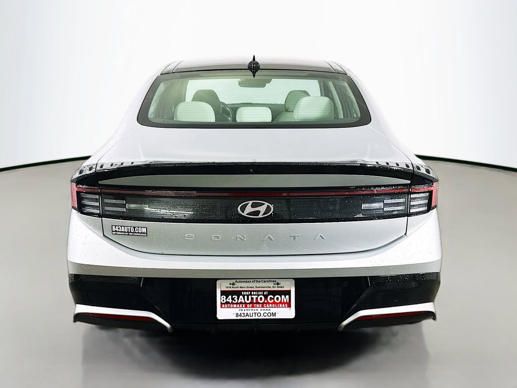 Used 2024 Hyundai Sonata SEL w/ Convenience Package image 6