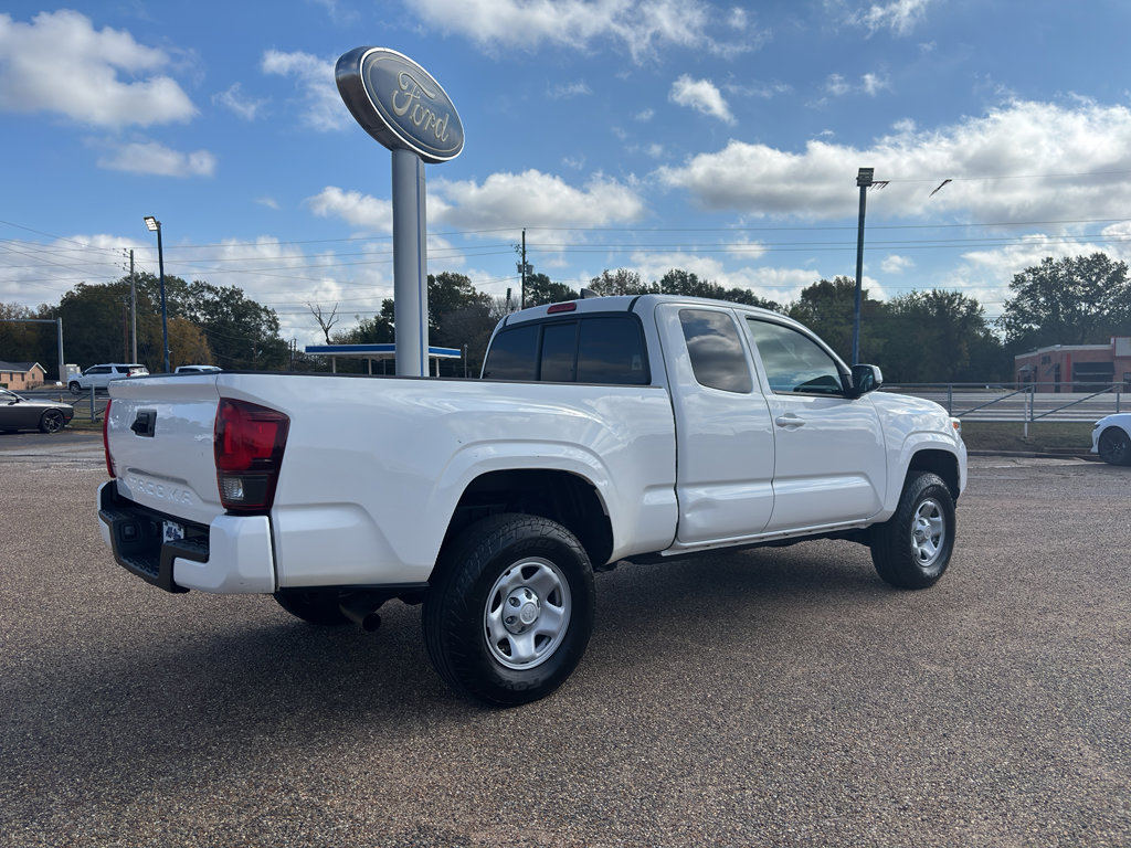 Used 2021 Toyota Tacoma SR image 5