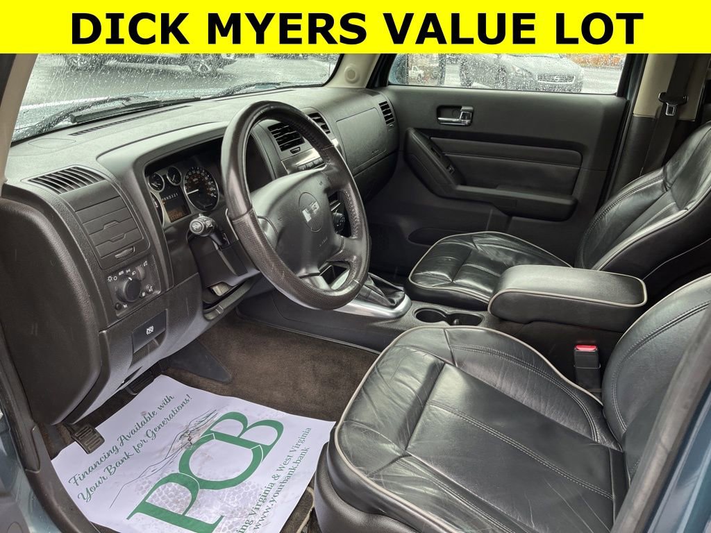 Used 2007 HUMMER H3 image 2