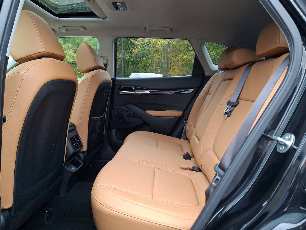 Certified 2024 Kia Seltos EX AWD/4WD image 11