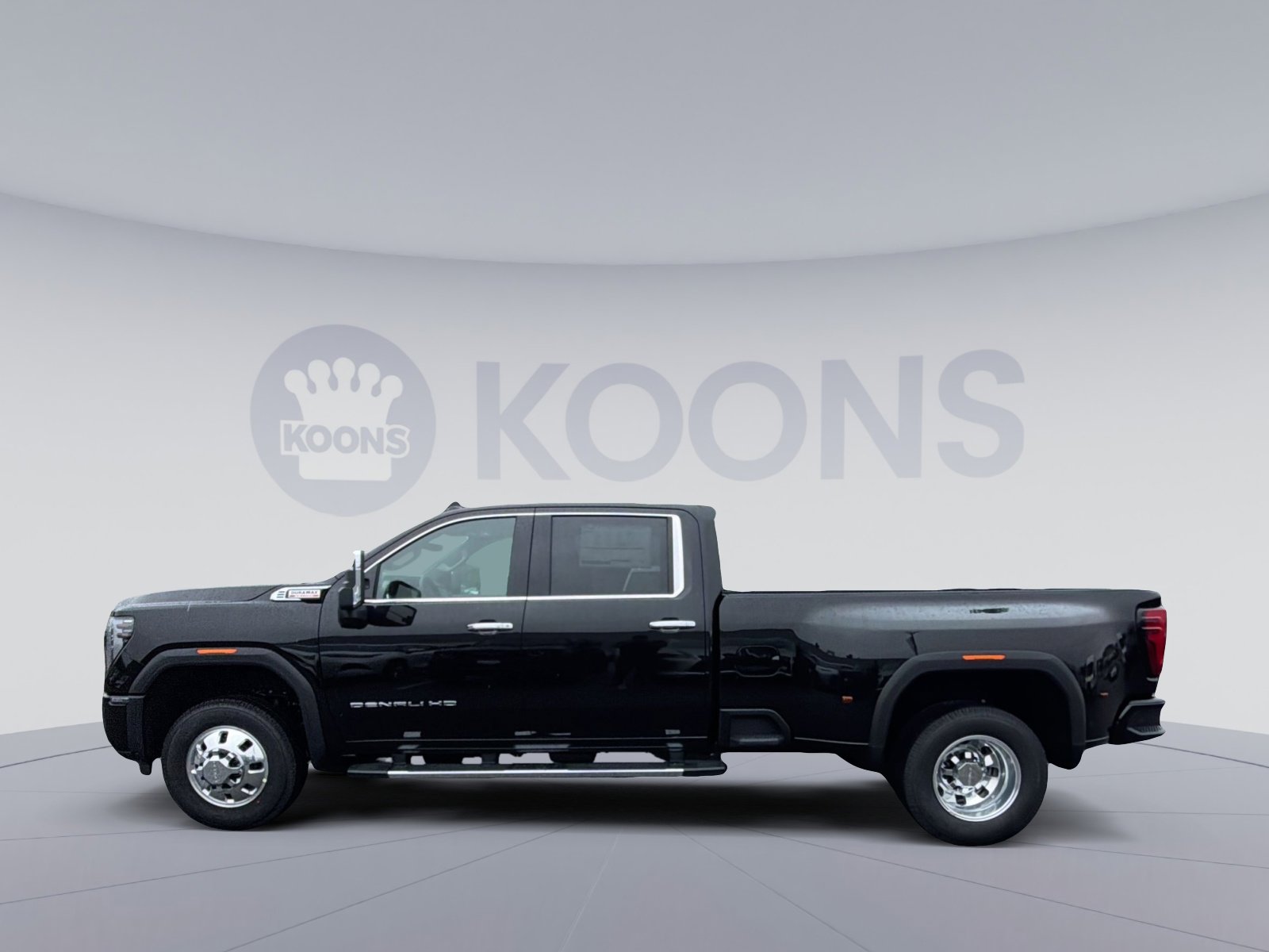 New 2026 GMC Sierra 3500 Denali w/ Denali Reserve Package AWD/4WD image 2
