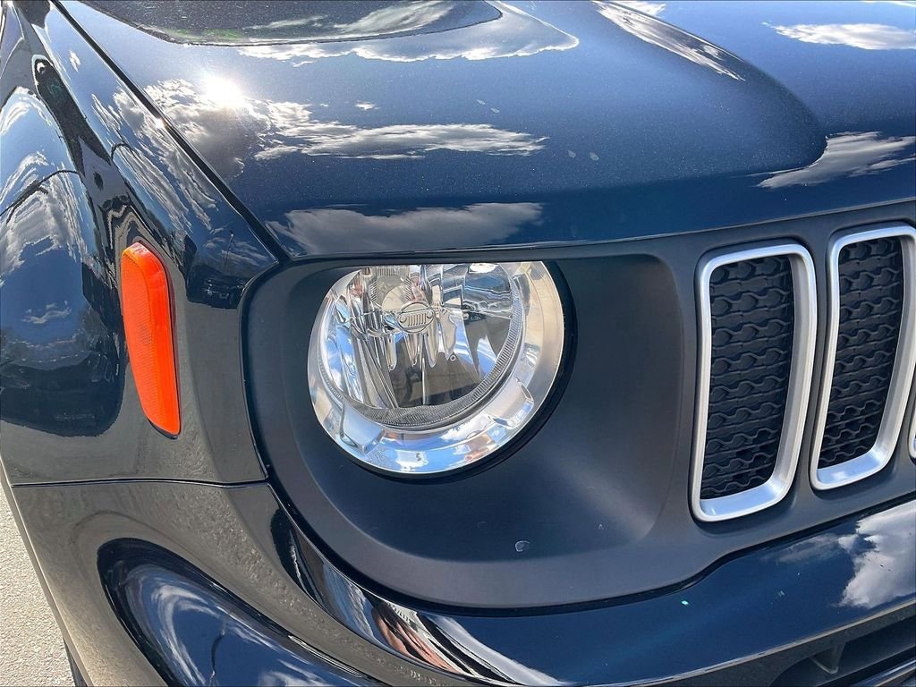 Used 2023 Jeep Renegade Latitude AWD/4WD image 27
