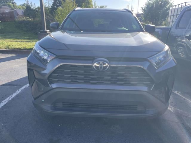 Used 2019 Toyota RAV4 LE image 2