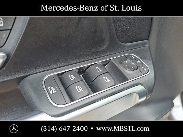 Used 2026 Mercedes-Benz GLB 250 4MATIC image 18
