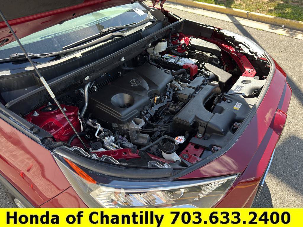 Used 2021 Toyota RAV4 LE AWD/4WD image 31