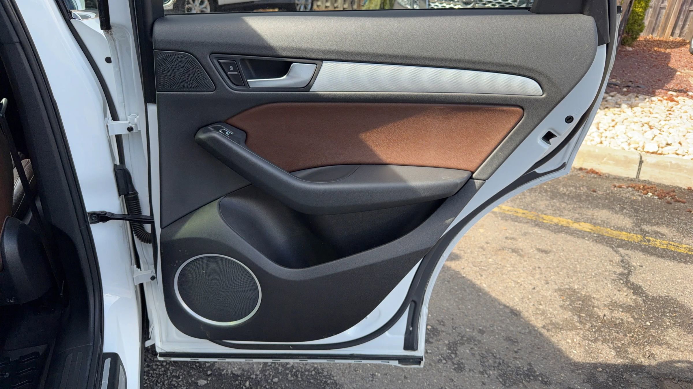 Used 2017 Audi Q5 2.0T Premium Plus w/ Technology Package image 15