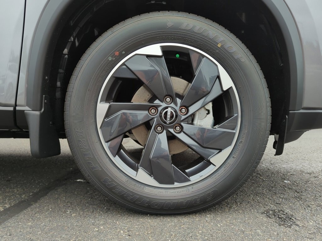 New 2026 Nissan Rogue SV image 9