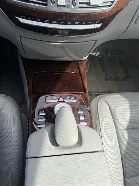 Used 2010 Mercedes-Benz S 550 image 23