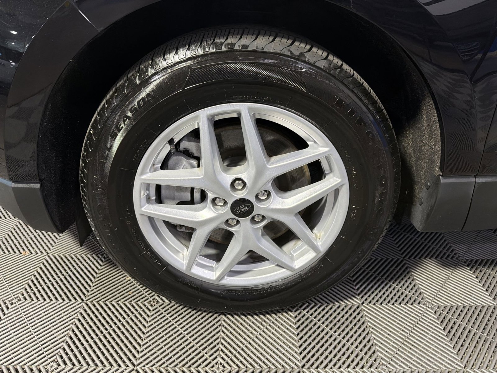 Used 2024 Ford Edge SEL AWD/4WD image 25