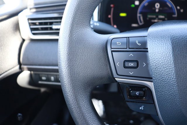 Used 2025 Toyota Camry LE image 19