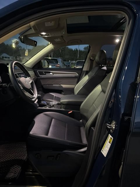 Used 2023 Volkswagen Atlas SEL AWD/4WD image 11