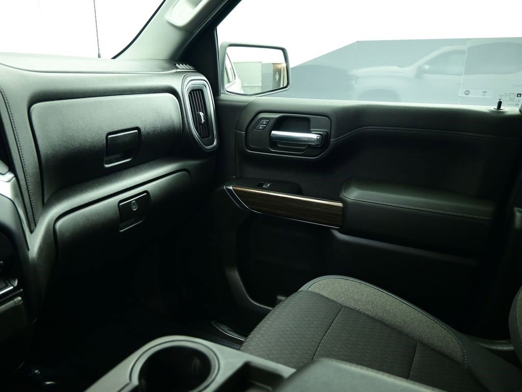 Used 2019 Chevrolet Silverado 1500 LT w/ All-Star Edition image 23