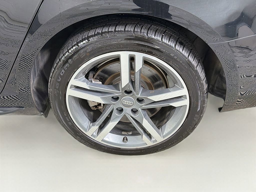 Used 2017 Audi A4 2.0T Premium Plus w/ Premium Plus Package image 33