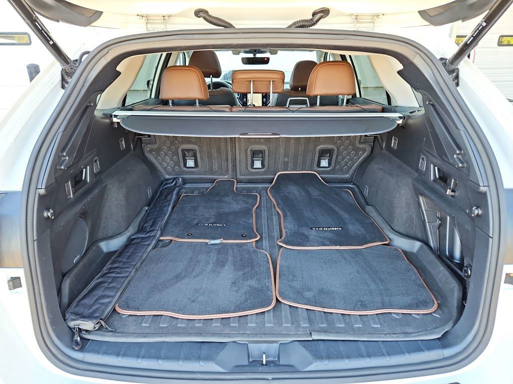 Used 2020 Subaru Outback Touring XT image 35