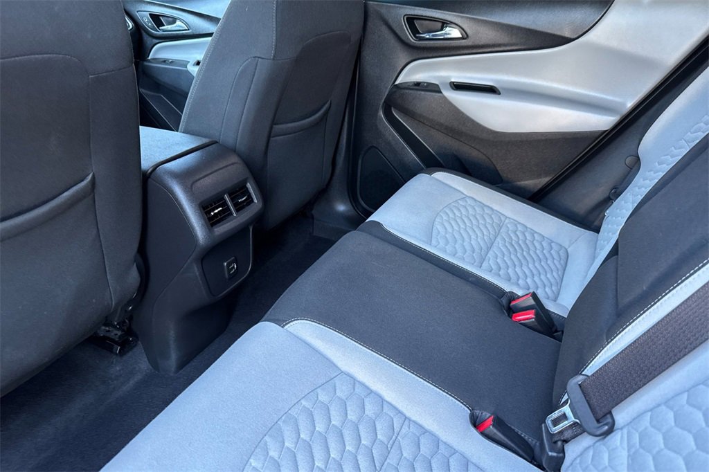 Used 2020 Chevrolet Equinox LS image 17