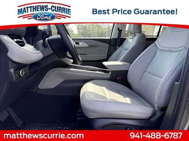 New 2026 Ford Explorer Active RWD image 9
