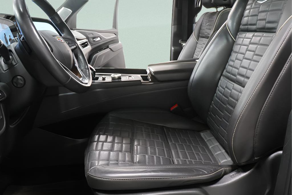 Used 2022 Cadillac Escalade Sport Platinum w/ Heavy-Duty Trailer Package image 20