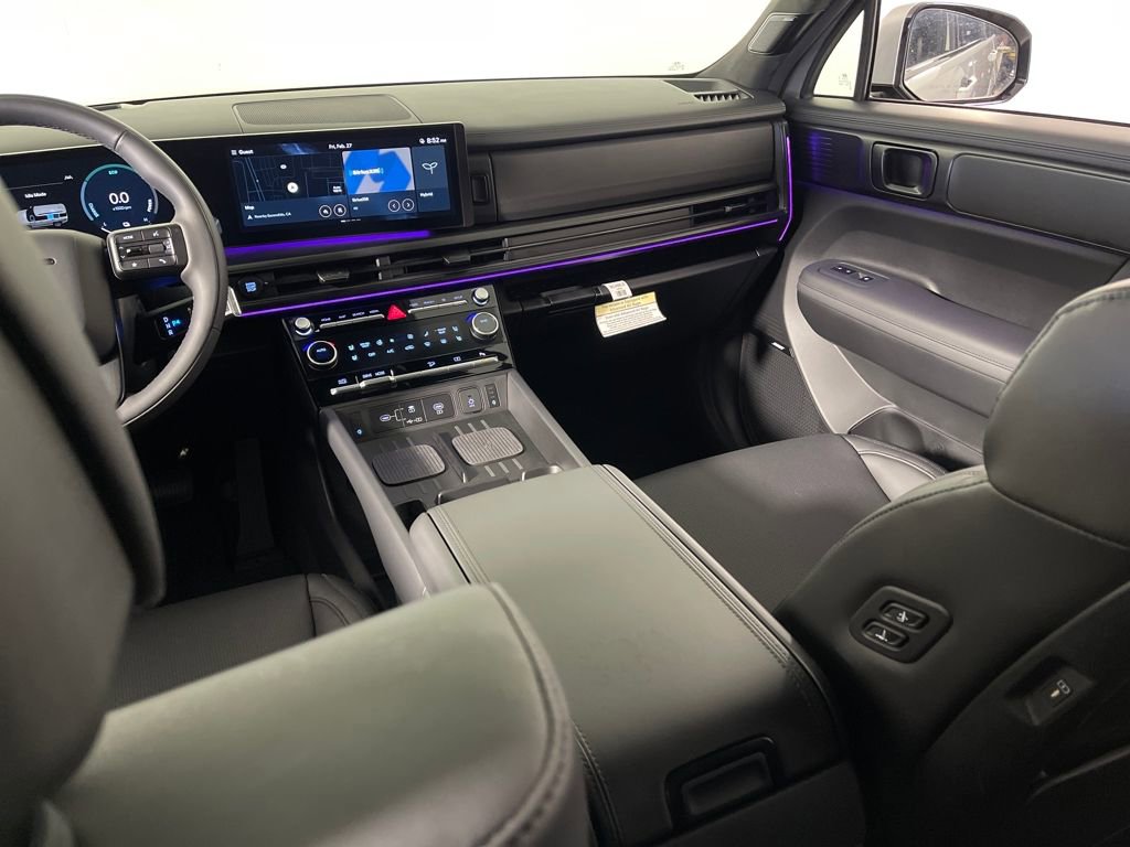 Certified 2025 Hyundai Santa Fe Calligraphy image 17