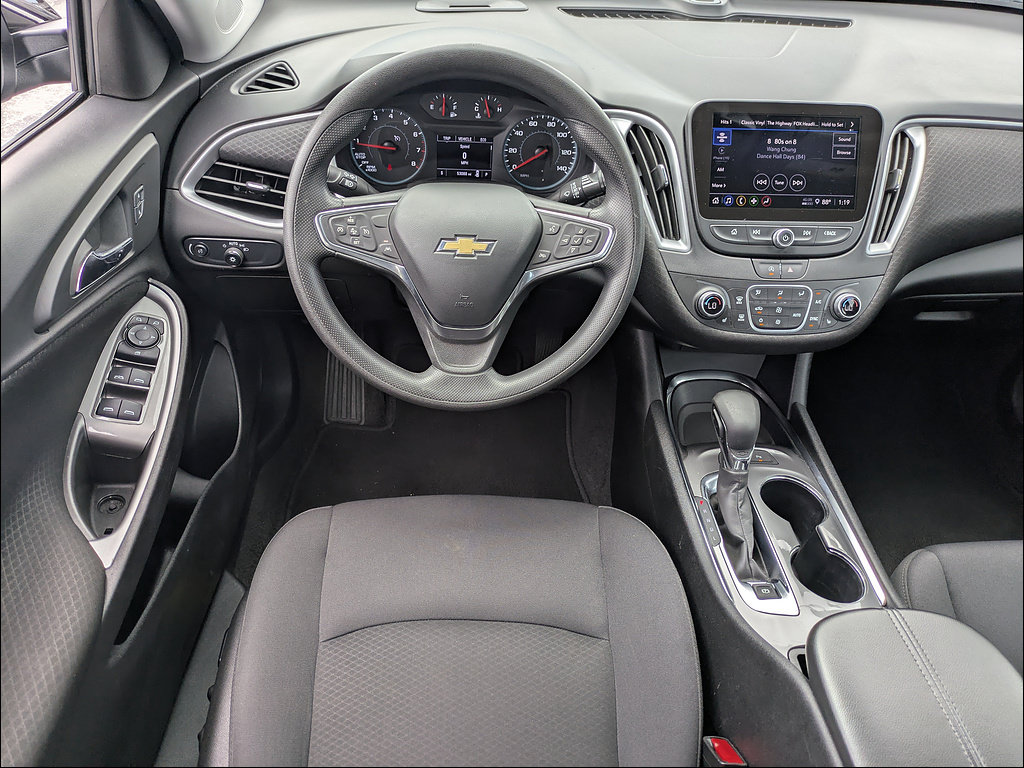 Used 2025 Chevrolet Malibu LT FWD image 17