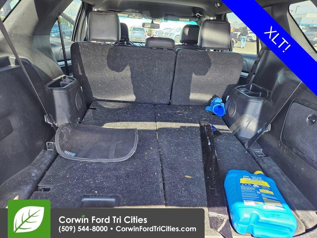 Used 2016 Ford Explorer XLT w/ Equipment Group 202A AWD/4WD image 11