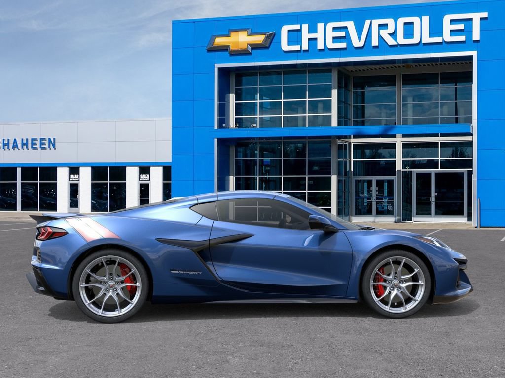 New 2027 Chevrolet Corvette Grand Sport w/ Z52 Sport Performance Package RWD image 7