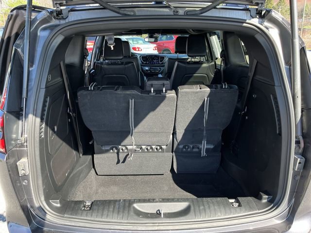 Used 2023 Chrysler Pacifica Touring-L w/ S Appearance Package image 21
