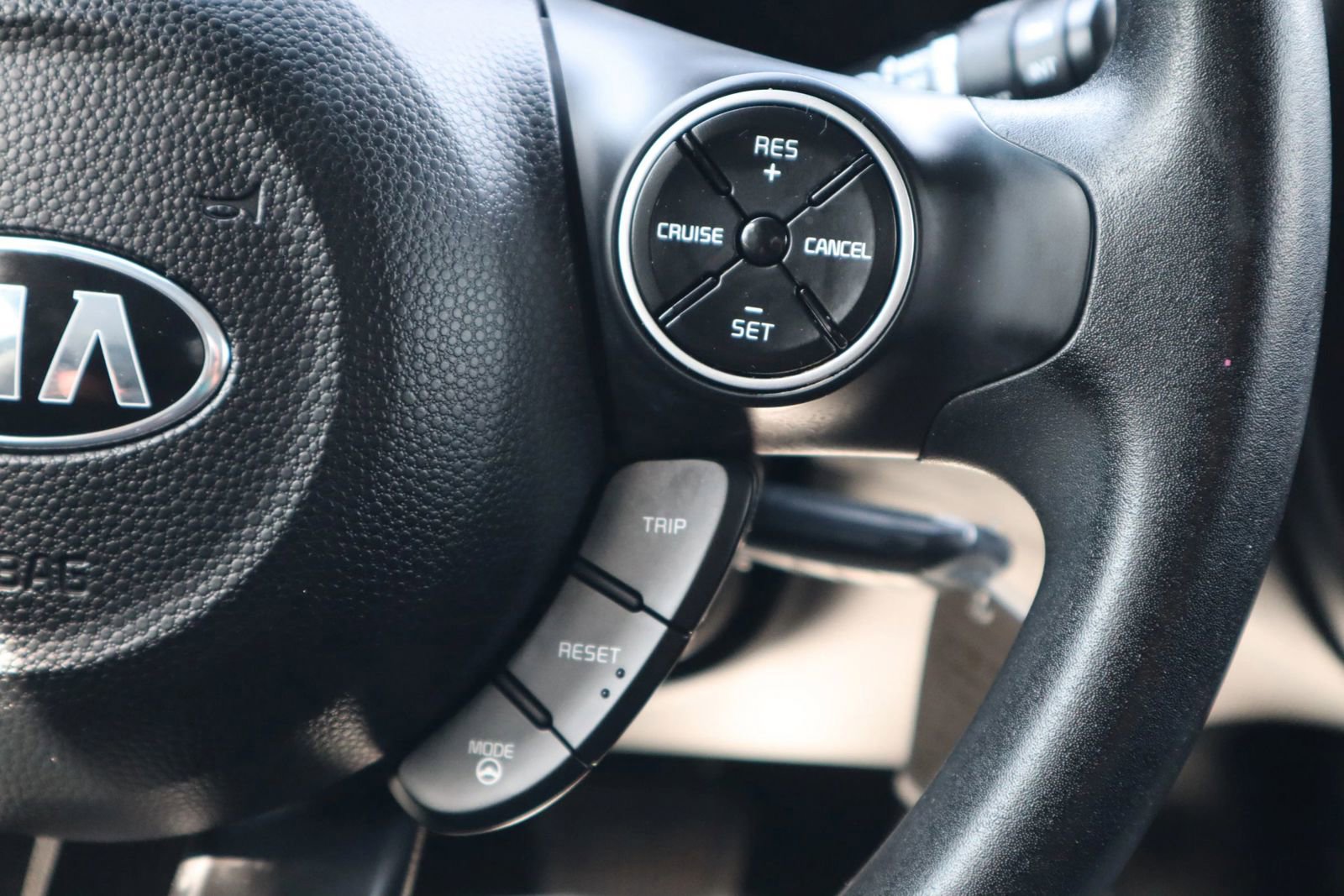 Used 2016 Kia Soul + FWD image 26