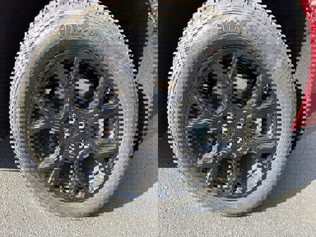 New 2025 Ford Maverick Lariat w/ Black Appearance Package image 10