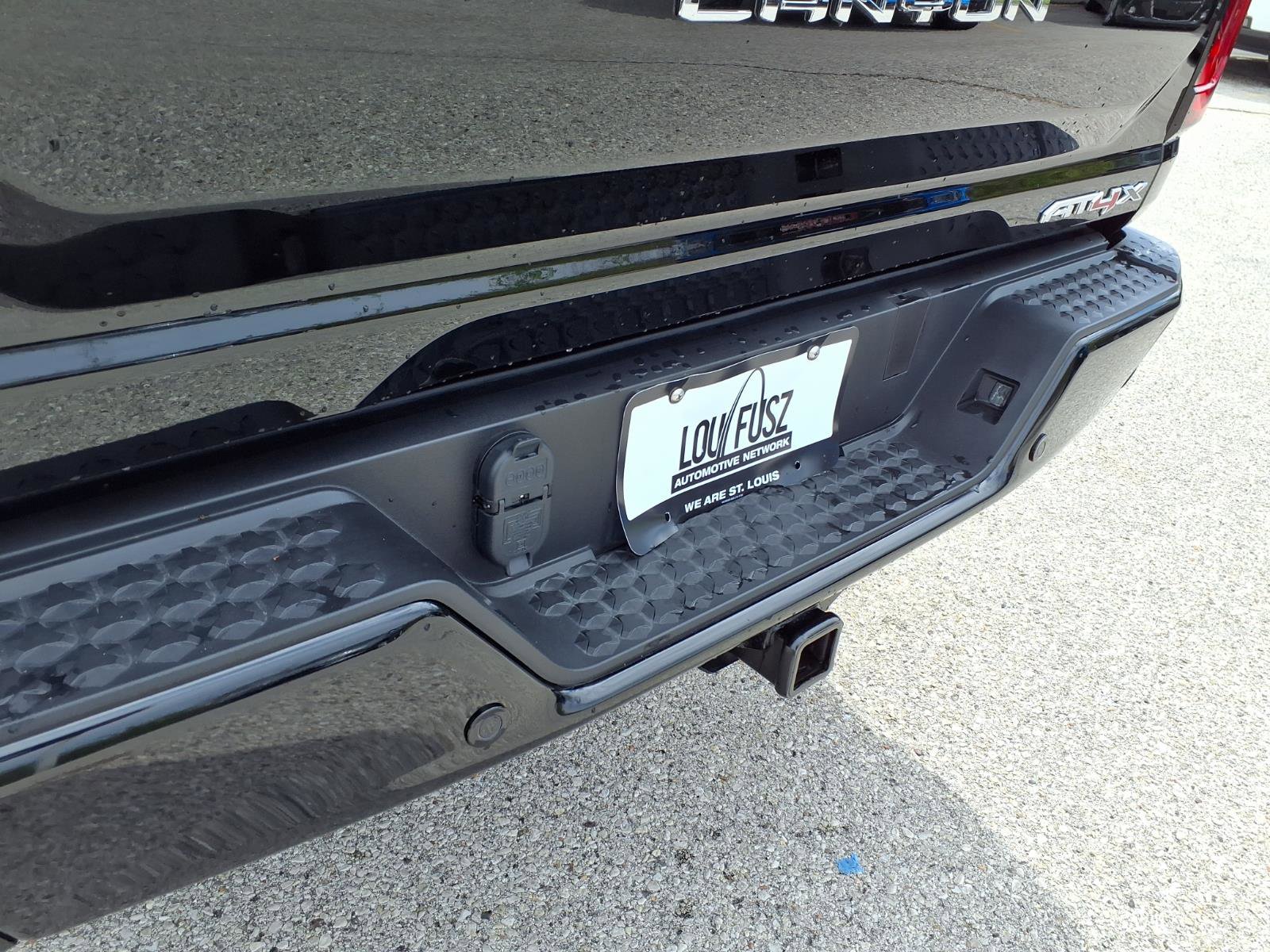 Used 2024 GMC Canyon AT4X image 34