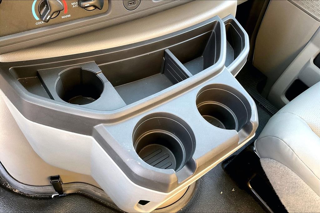 New 2024 Ford E-450 and Econoline 450 Super Duty w/ Power Windows & Locks Group RWD image 15
