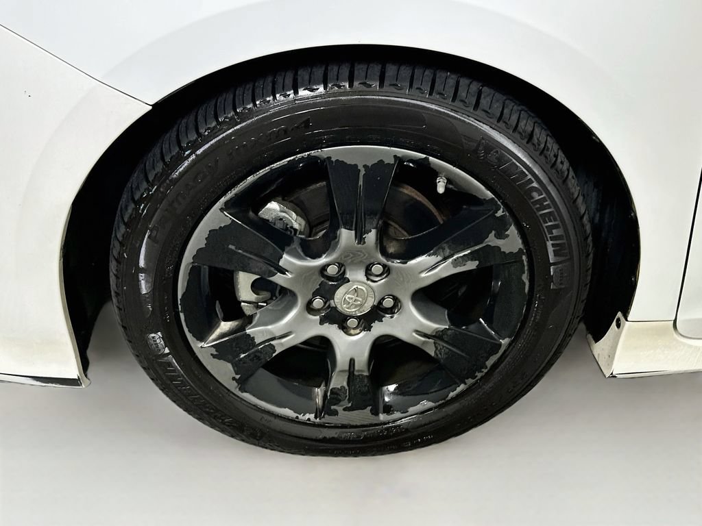 Used 2015 Toyota Sienna SE Premium FWD image 23