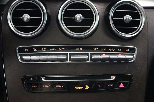 Used 2019 Mercedes-Benz GLC 300 4MATIC image 29