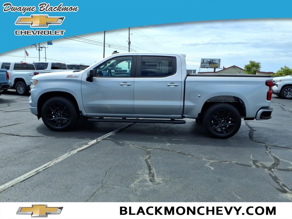 Used 2022 Chevrolet Silverado 1500 RST w/ Convenience Package II AWD/4WD image 6