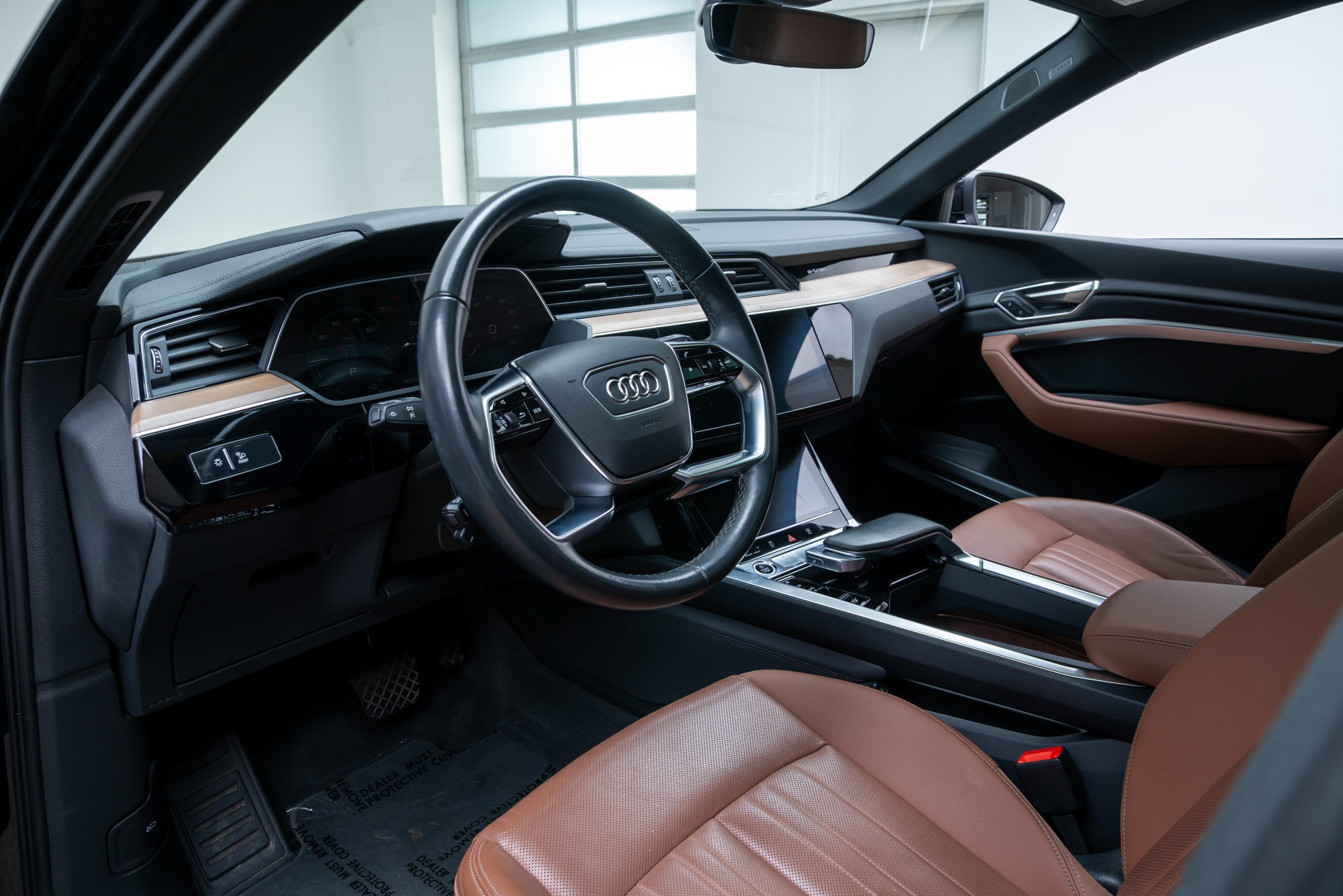 Used 2024 Audi Q8 e-tron Premium Plus w/ Premium Plus Package AWD/4WD image 21