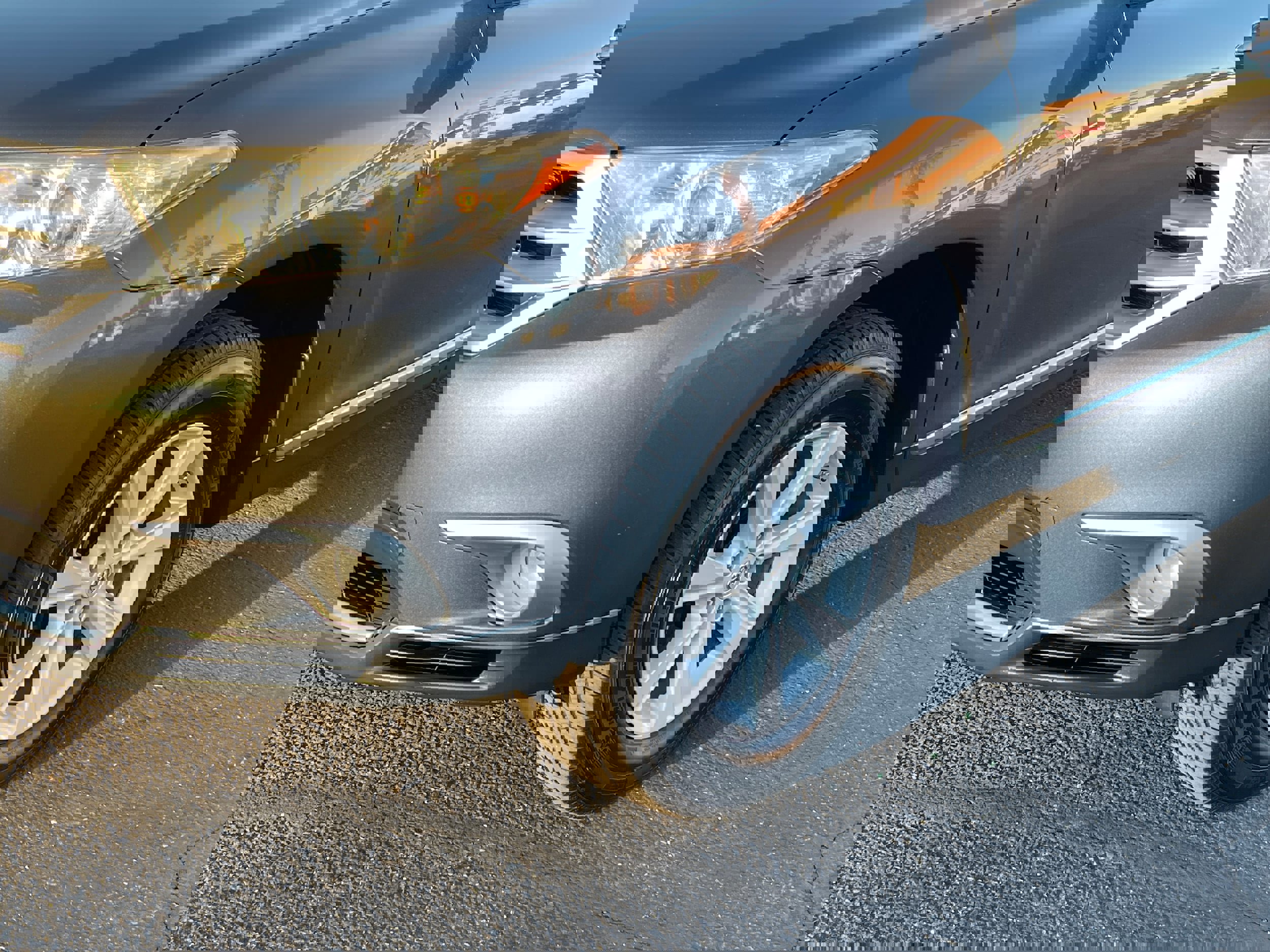 Used 2013 Toyota Highlander SE image 10